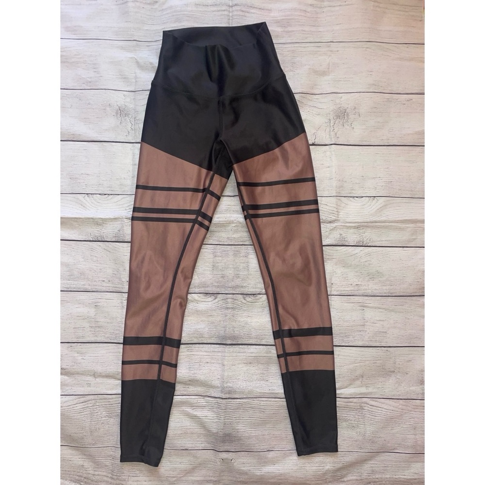 Alo Yoga Black and Bronze Leggings